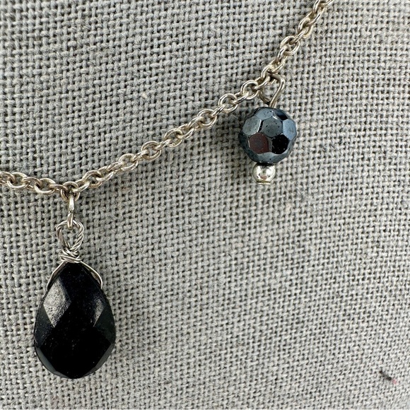 Cookie Lee Black Bead & Freshwater Pearl Necklace Dainty Dangle Black Silver - Picture 5 of 8
